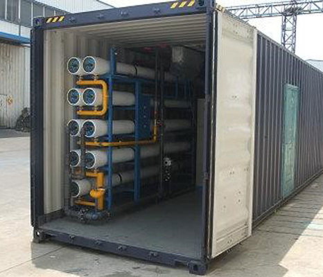 可動装置は飲料水の処置システム1000L/Hourをコンテナに詰めた