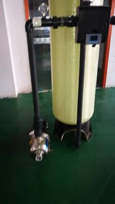 ダウの鉄のマンガンの浄水器UPVCの物質的な99.7%の塩の拒絶の効率